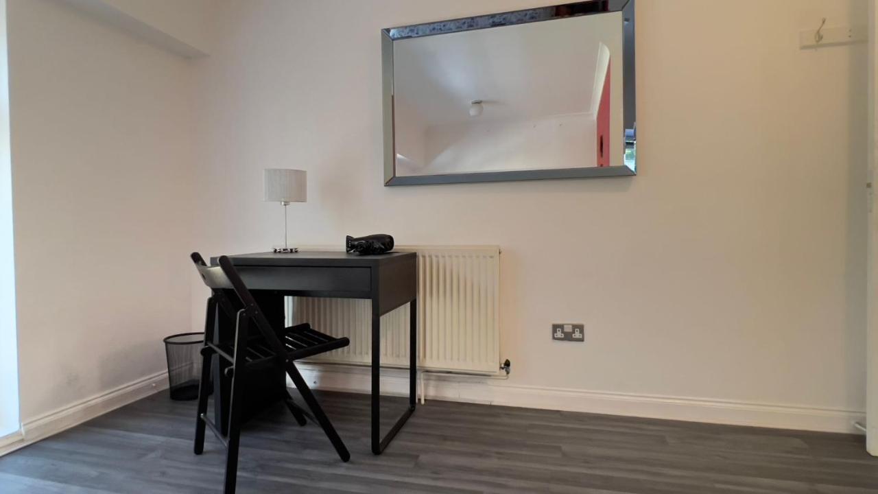 Aldgate Rooms London Exterior photo